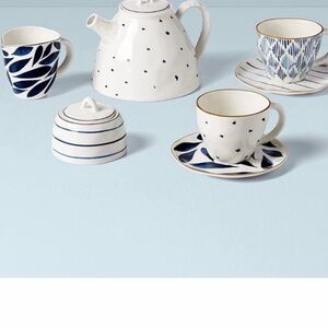 Brand new 9 piece Lenox tea set